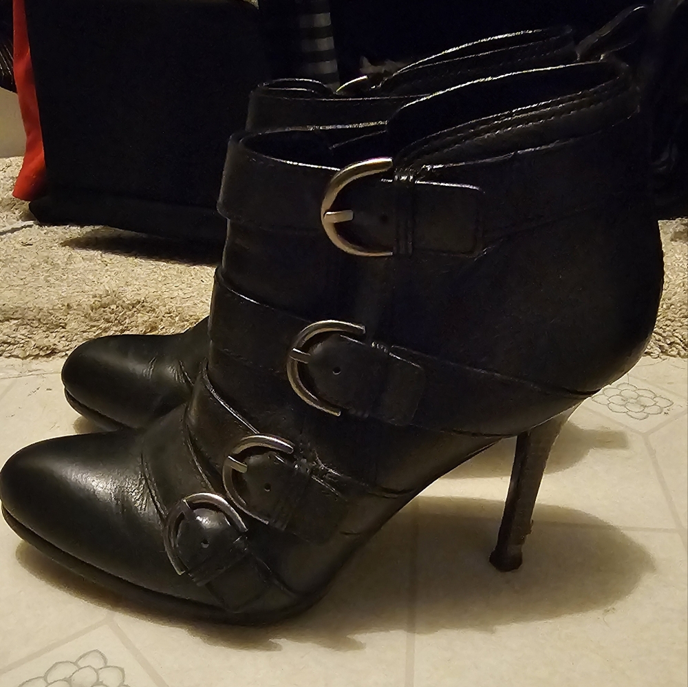 Coach heels - Picture 3 of 4